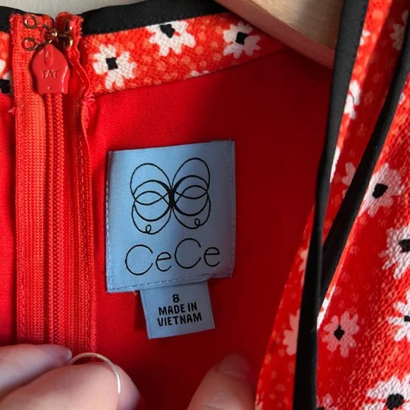 CeCe 🌺 Red Floral Dress with Black Trim - Picture 5 of 8